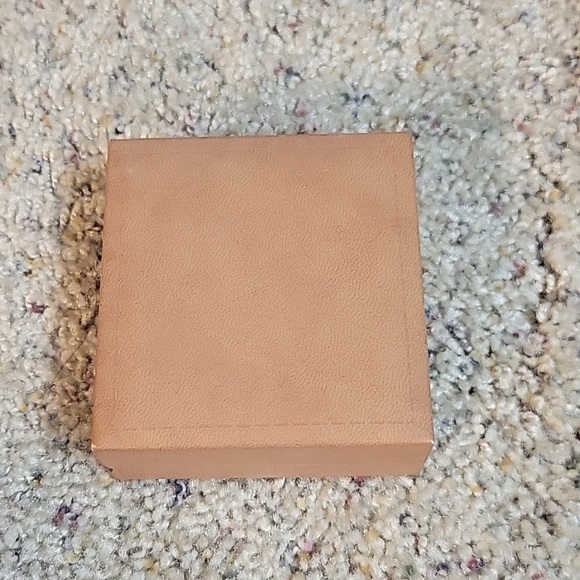 Kabana Mother of Pearl Heart Seterling Silver Necklace - Picture 4 of 6